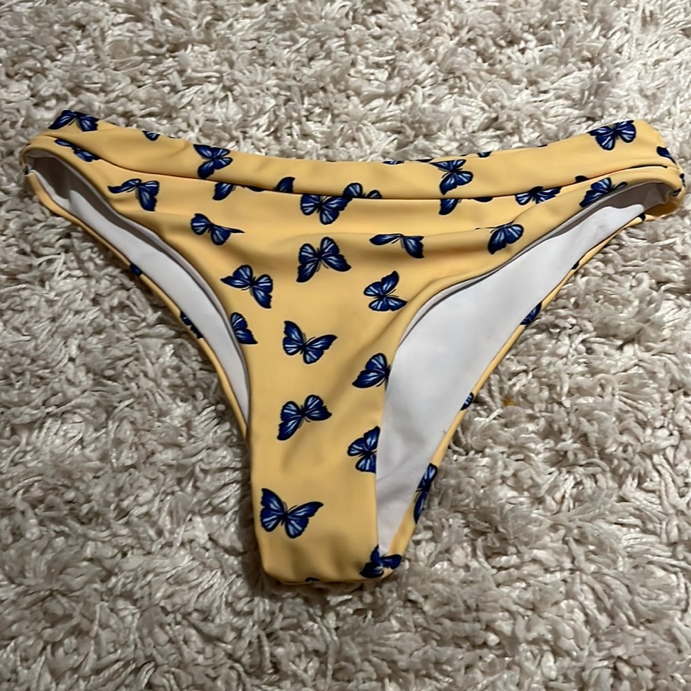 Bathing suit bottoms never worn